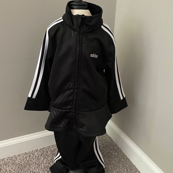 Adidas Girls Embossed Peplum 2pc Jogger Set Black - Picture 8 of 8